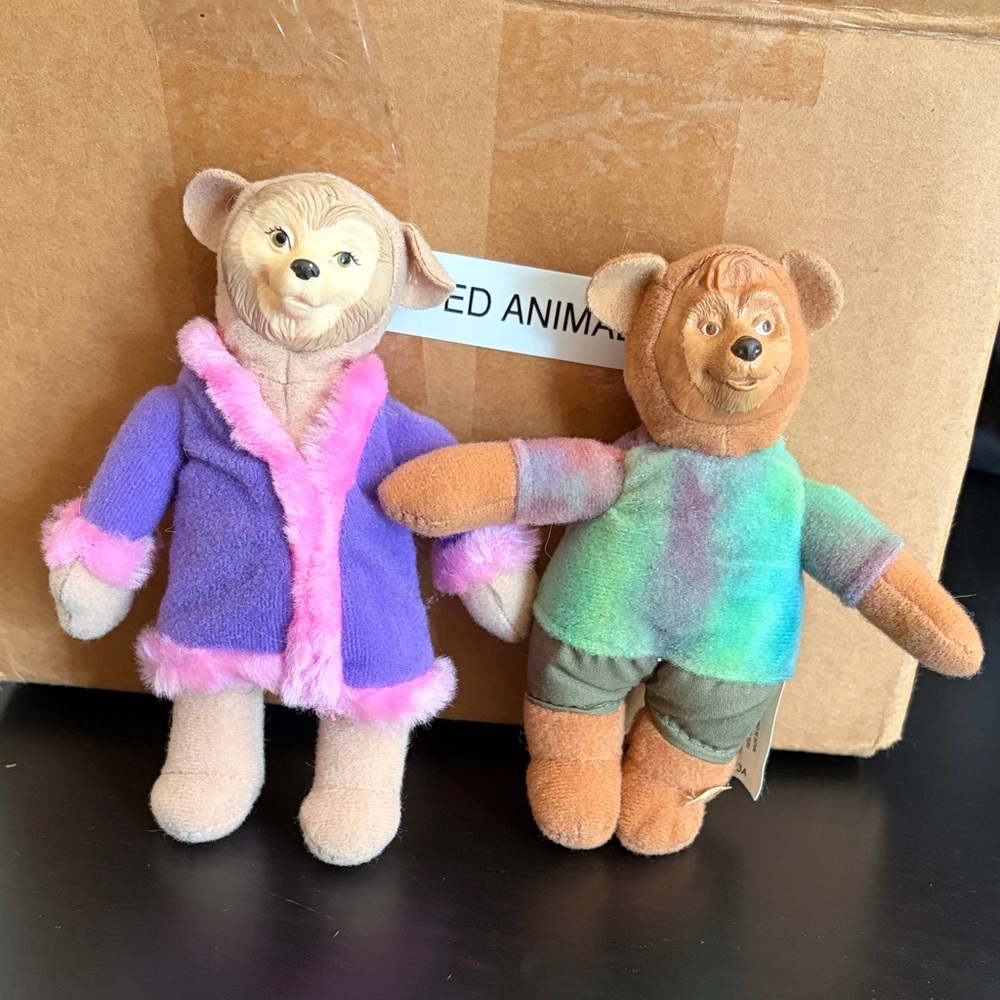 Disney Stuffed Country Bears Bear Duo with Purple Coat Collectibles barely used